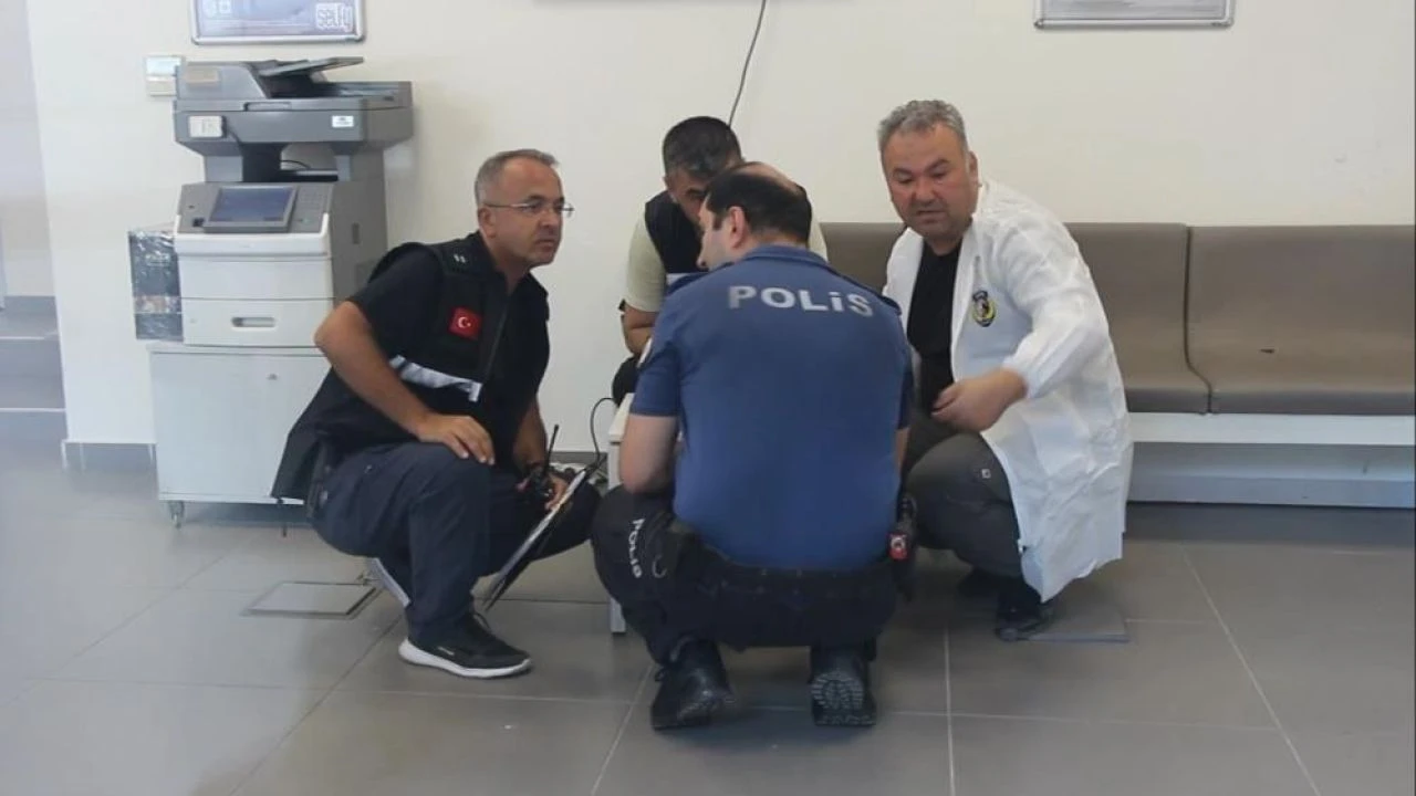 Boşanma aşamasındaki eşine bıçak çekti! Polis tarafından vurularak etkisiz hale getirildi - 3. Resim