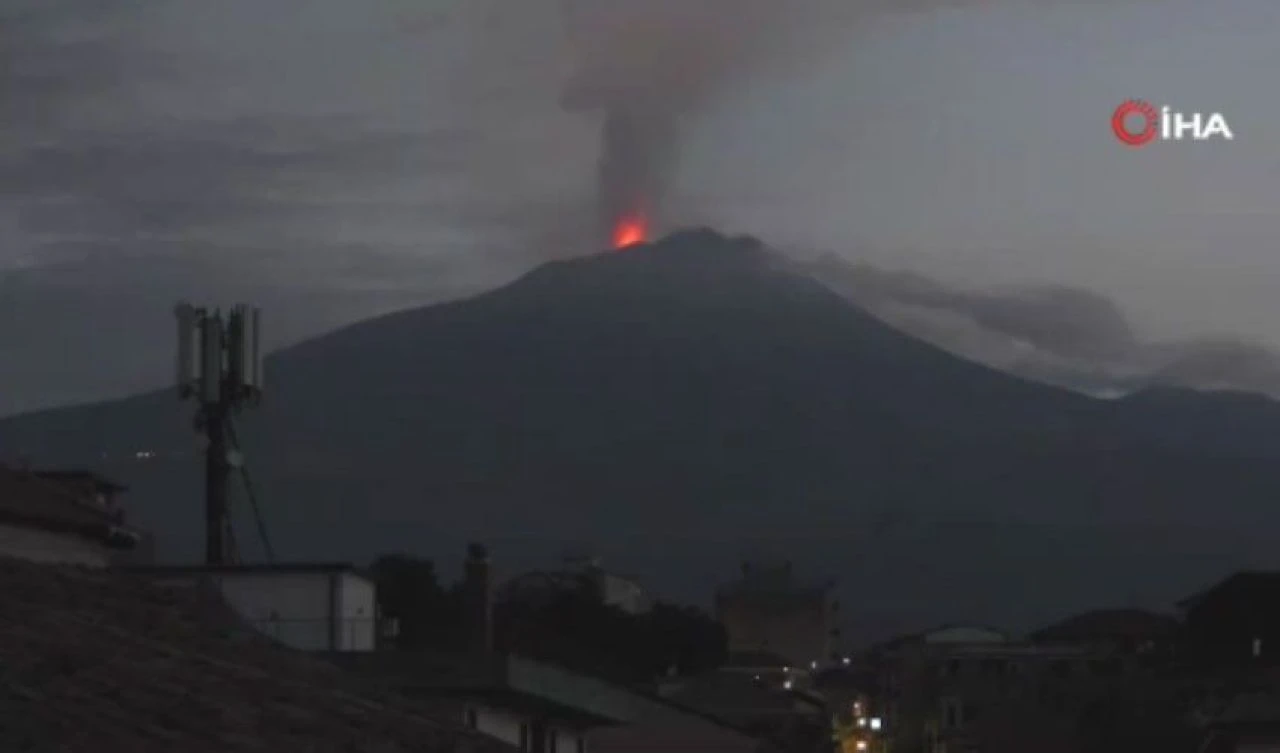Etna Yanardağı yeniden patladı! Tüm operasyonlar durduruldu - 2. Resim