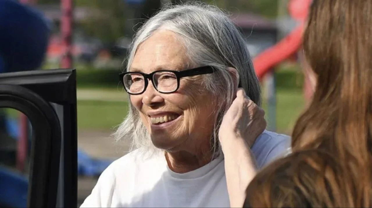 Geç gelen adalet! ABD'de bir kadın suçsuz yere 43 yıl hapis yattı - 2. Resim