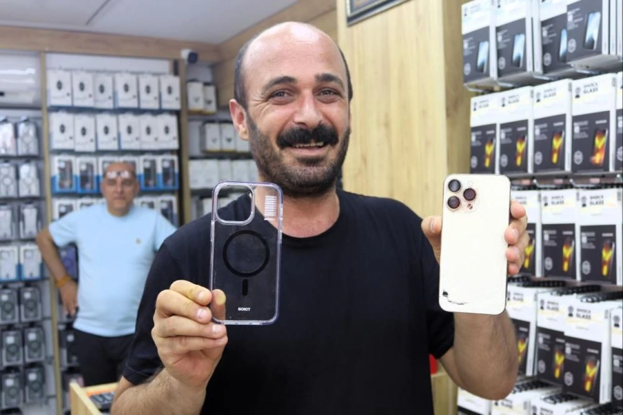 İki arkadaşın iddiası 50 bin liralık telefondan etti! - 2. Resim