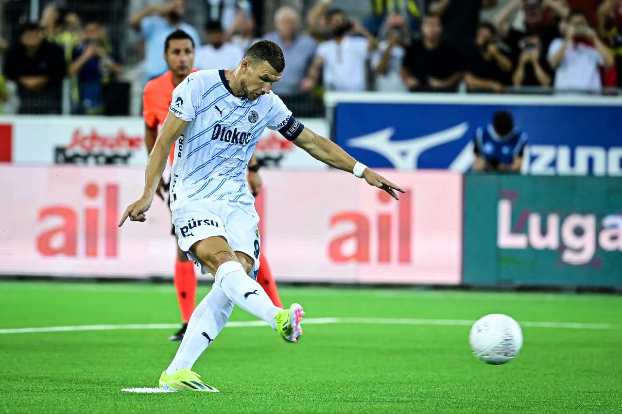 Mourinho ilk resmi maçını kazandı! Lugano 3-4 Fenerbahçe