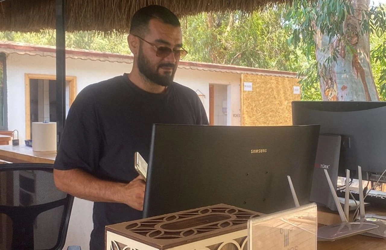 Tesla müdürü vatan hasretine dayanamadı, Marmaris'e döndü - 1. Resim