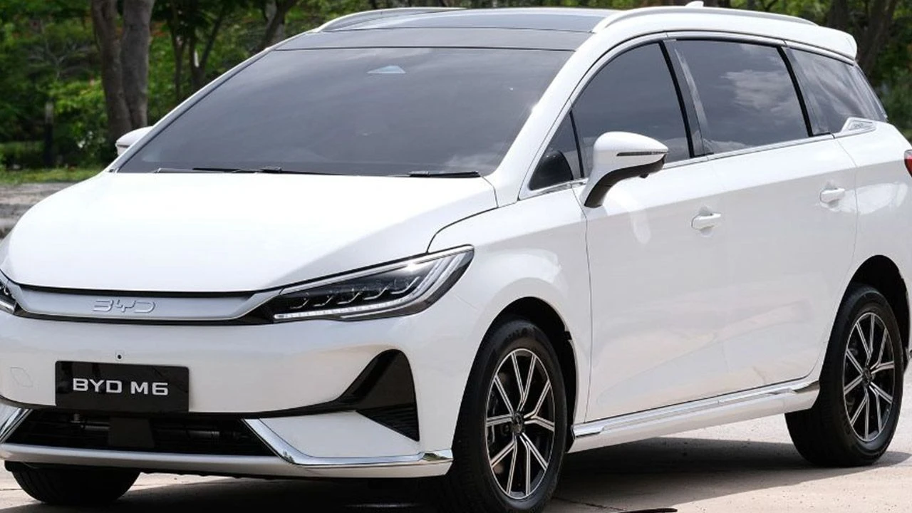 BYD, otomobil piyasasını hareketlendirdi! İşte 7 kişilik yeni marka M6’nın fiyatı ve özellikleri - 2. Resim
