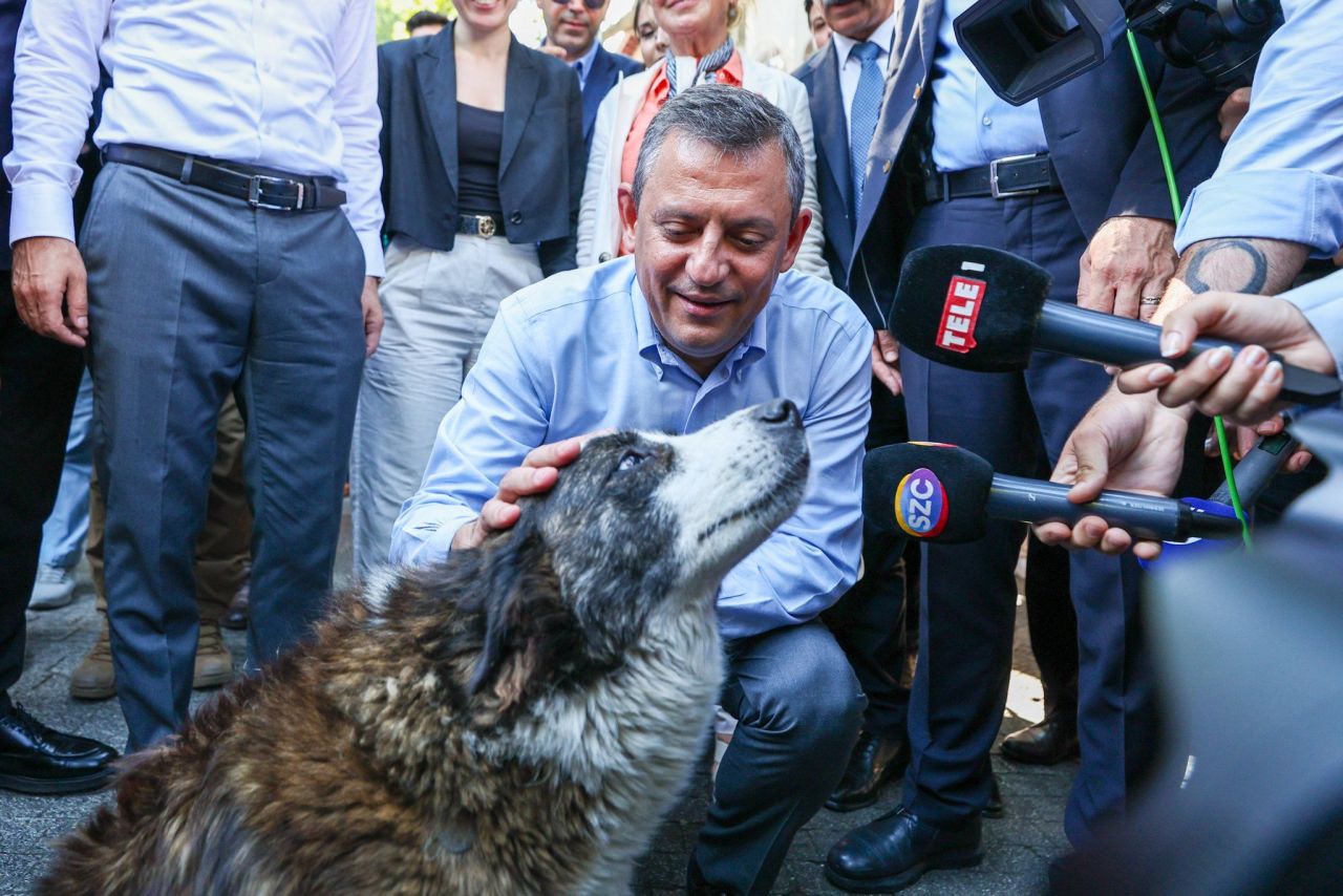 CHP lideri Özgür Özel’den Kemal Kılıçdaroğlu’na cevap: Hiçbir zaman birinci partinin lideri değildi! - 2. Resim