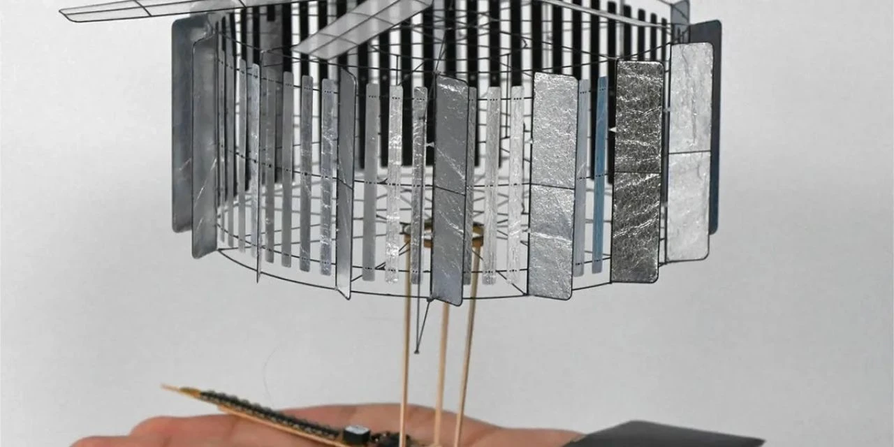 Çinli araştırmacılar, sonsuza kadar uçabilen drone yaptı! Sadece sinek kuşu boyutunda