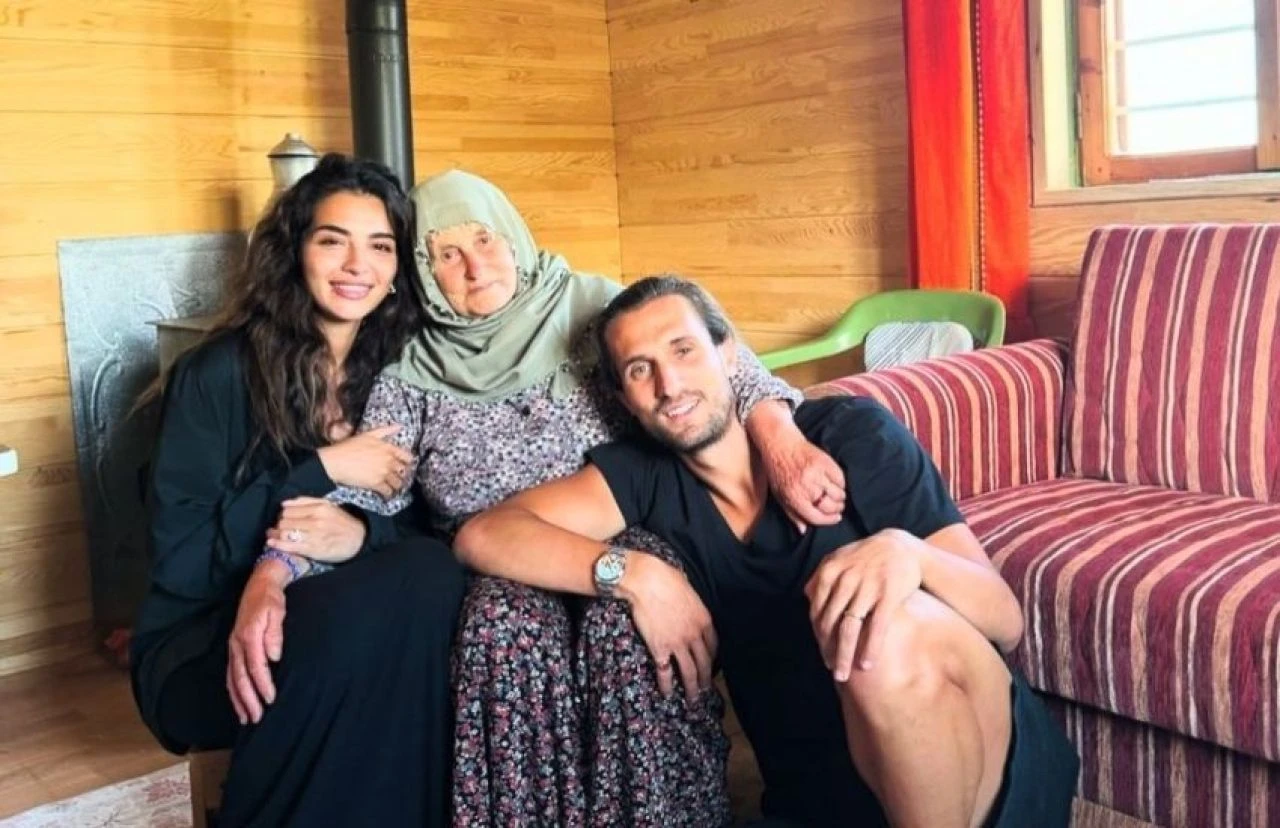 Melisa Aslı Pamuk ile Yusuf Yazıcı Trabzon'a el öpmeye gitti