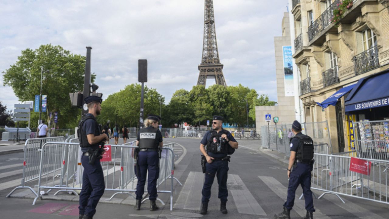 Paris'te İsrail maçı öncesinde bomba paniği! - Dünya
