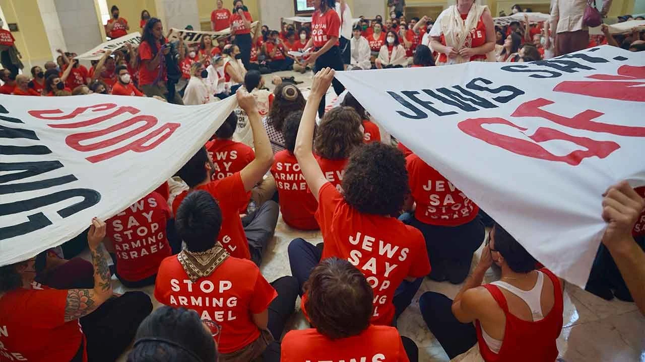 Savaş karşıtı Yahudilerden ABD Kongresi’nde Netanyahu protestosu - 1. Resim