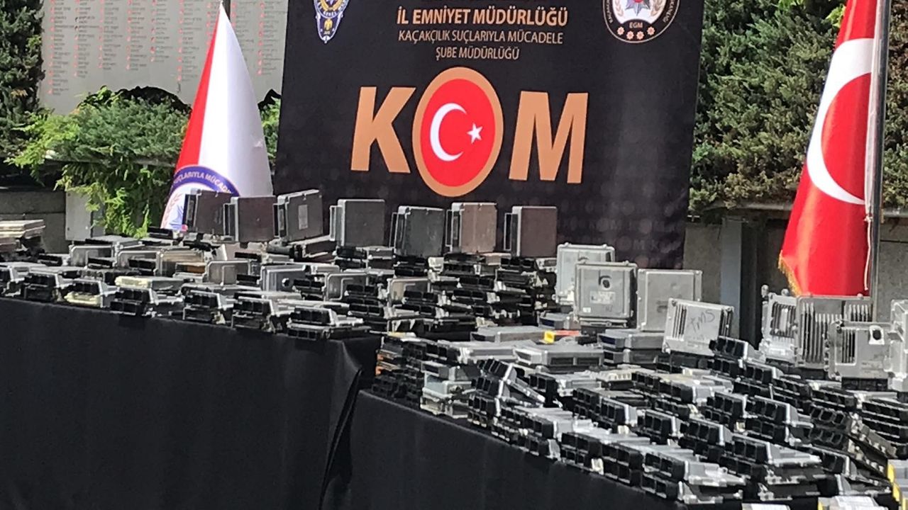 Yurt dışındaki çalıntı araçlardan sökülüp getirilmiş! 50 milyon lira değerinde &#039;beyin&#039; ele geçirildi