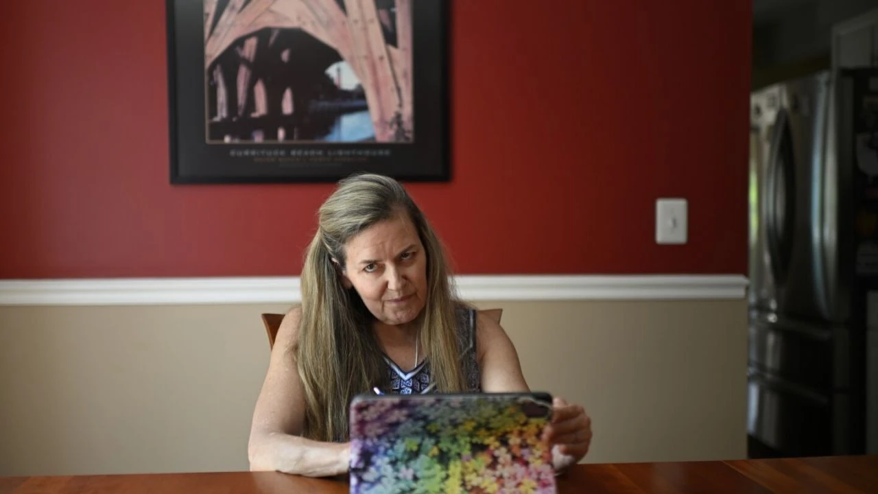 ABD'li siyasetçi Jennifer Wexton sesini kaybetti, yapay zeka imdadına koştu - 1. Resim