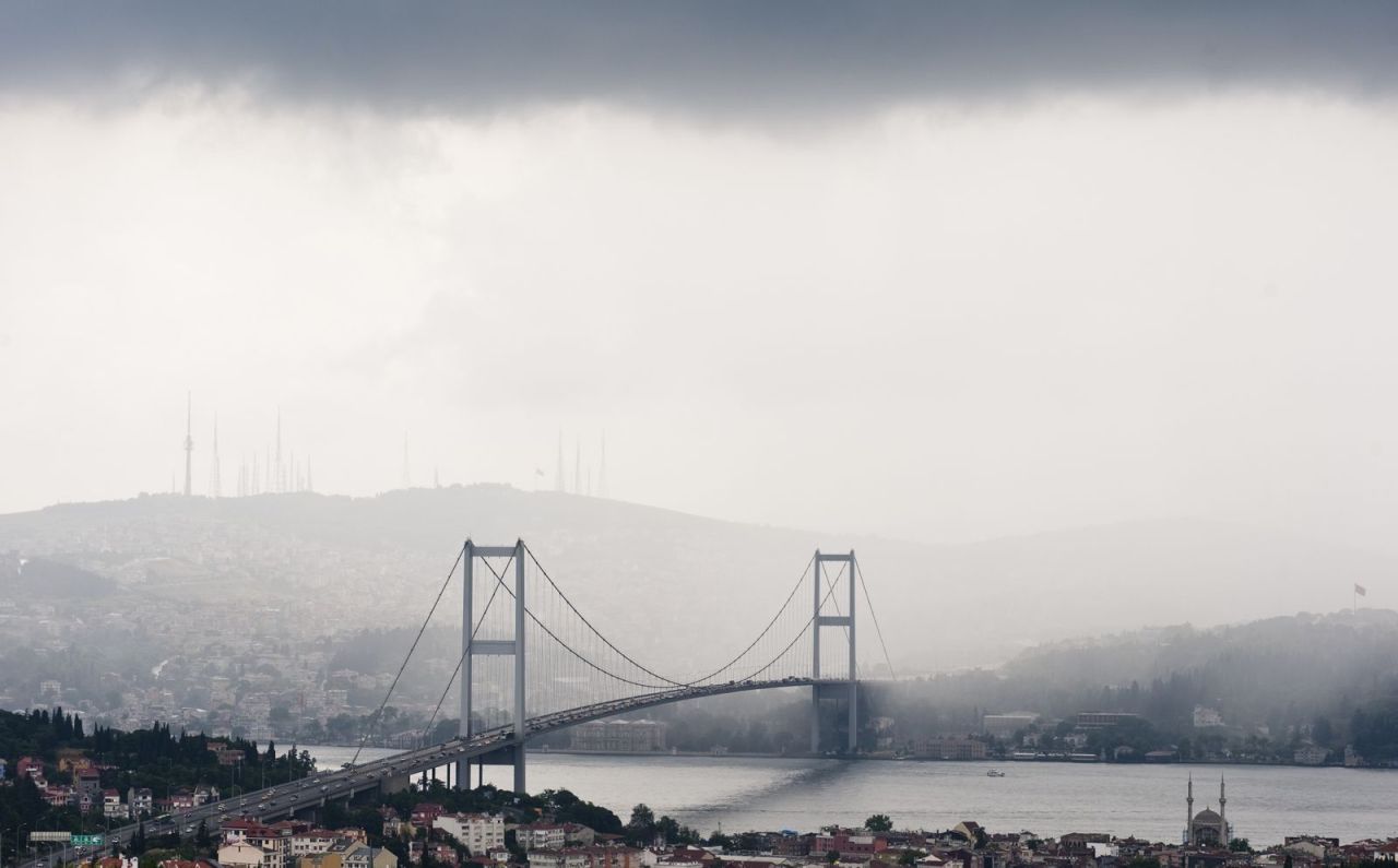 AKOM sağanak yağmur için saat verdi! İstanbullular dikkat: Çok kuvvetli geliyor - 1. Resim