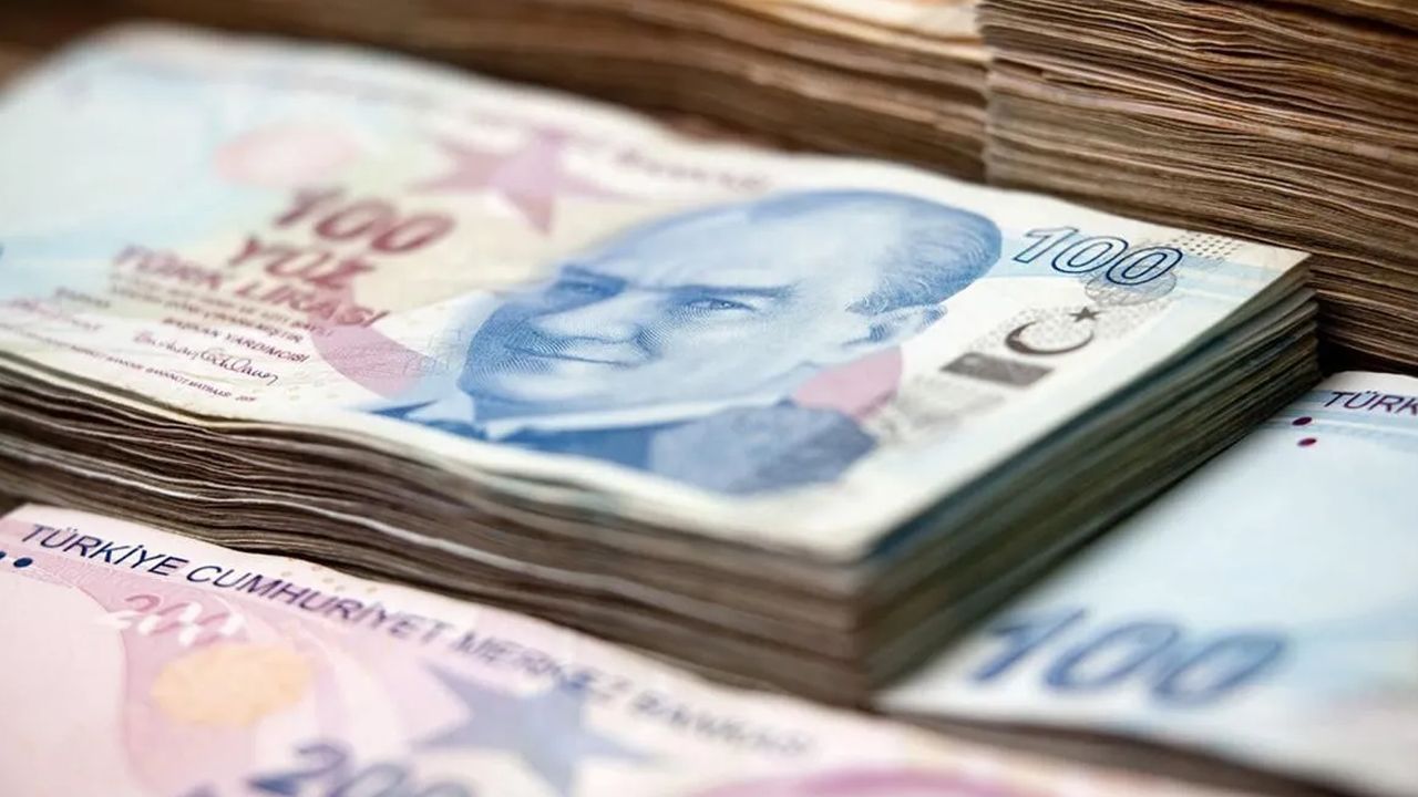 Bankacılık sektörü mevduatı artışa geçti! Tüketici kredilerinde konut liste başında