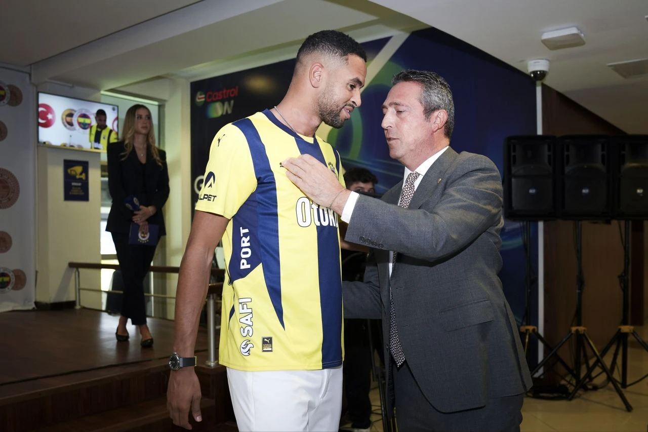Youssef En-Nesyri resmen Fenerbahçe'de! Bonservis rekoru kırıldı