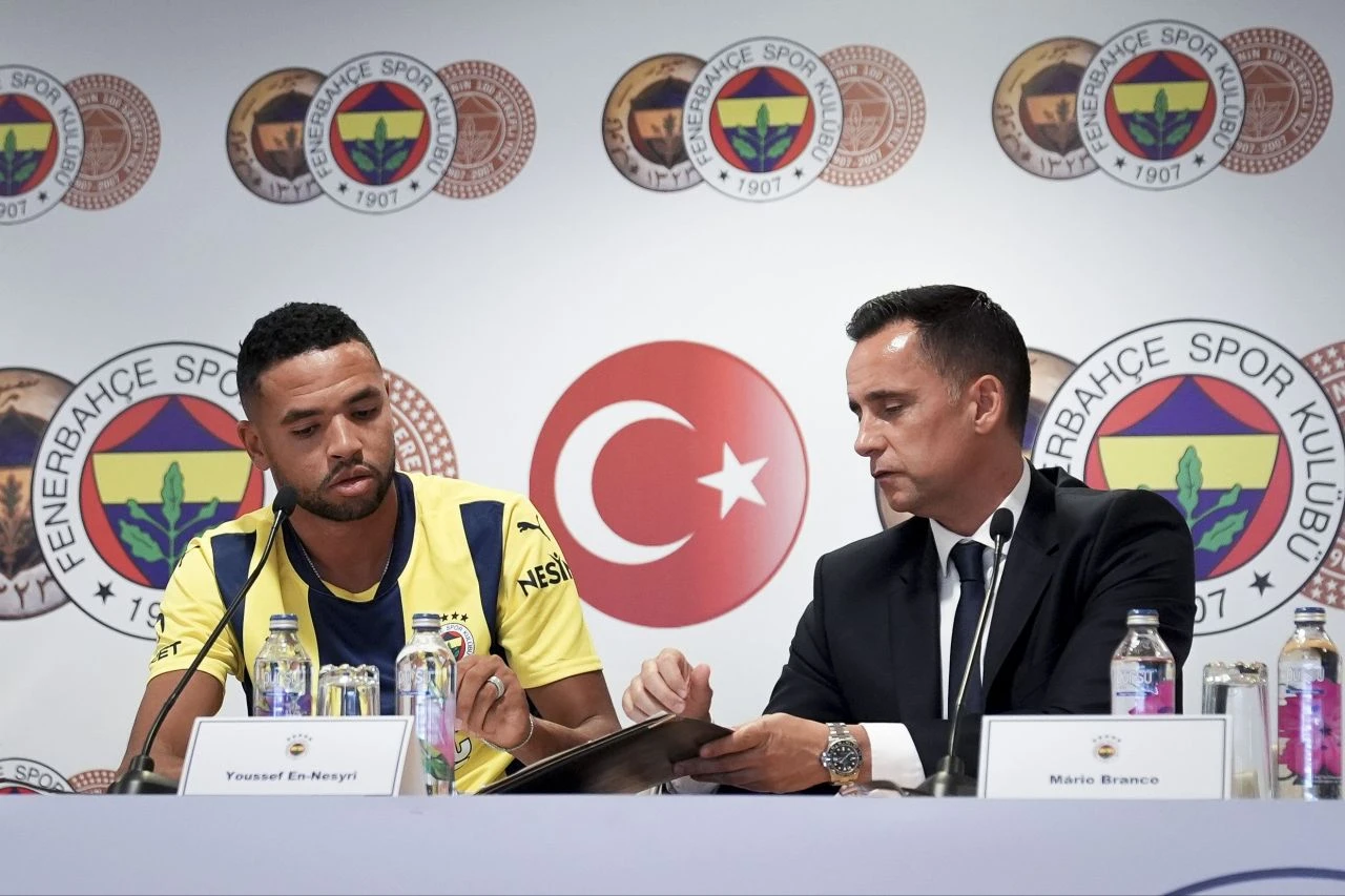Youssef En-Nesyri resmen Fenerbahçe'de! Bonservis rekoru kırıldı
