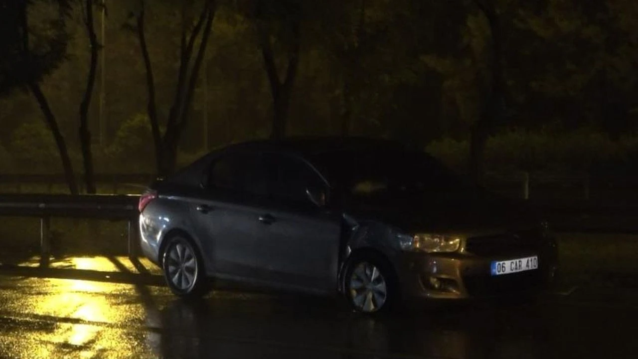 Antalya'da korkunç kaza! Hurdaya dönen araçtan şans eseri kurtuldular - 2. Resim