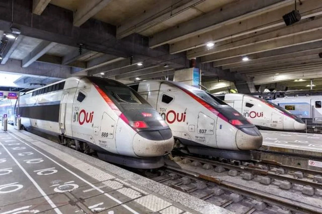 Fransa'da Paris Olimpiyatları'na saatler kala sabotaj! Yüksek hızlı tren ağına saldırdılar - 1. Resim