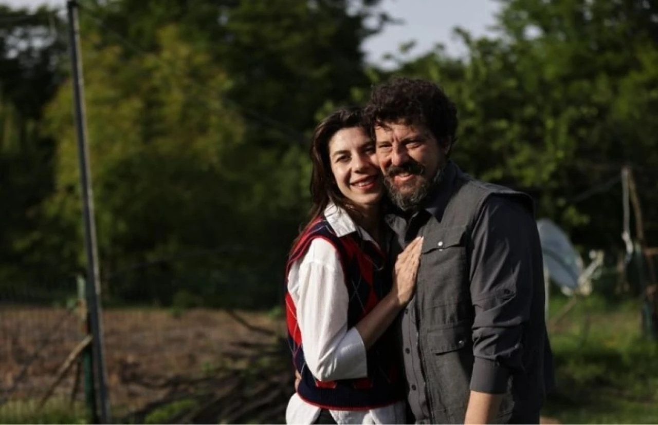 Siyah Kalp dizisinin başrol oyuncusu İlker Aksum baba oluyor