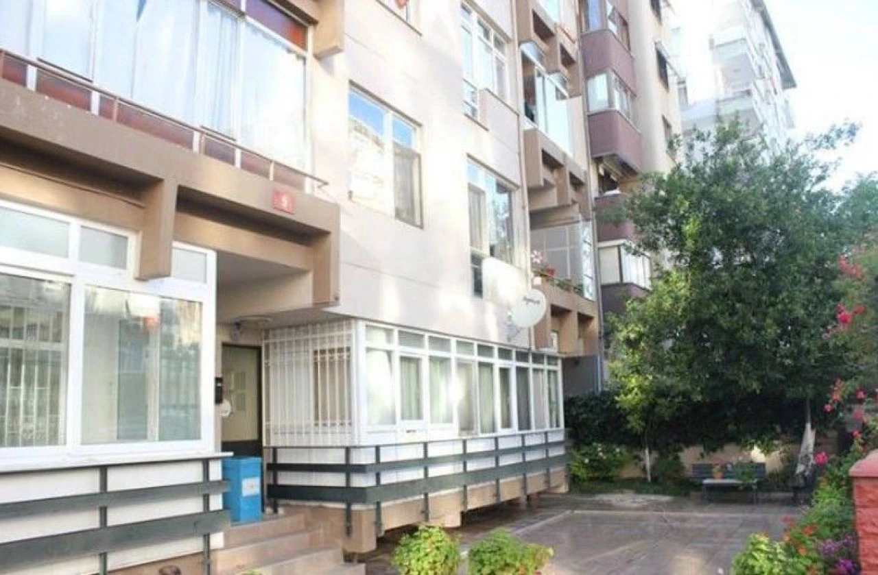 Bizimkiler dizisi binasını da deprem korkusu vurdu! Cemil'in ev sahibi yıkılmasını istemiyor - 1. Resim