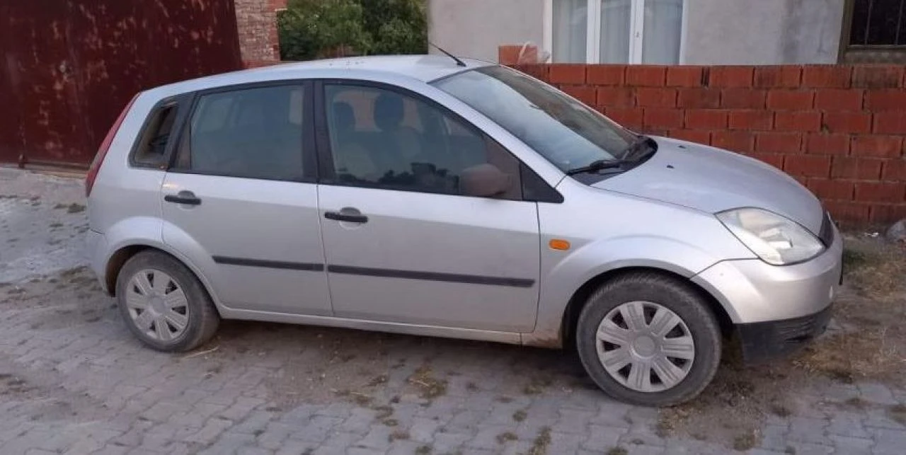 Böyle pişkinlik görülmedi! Otomobil çalmaya, çalıntı motosiklet ile gittiler