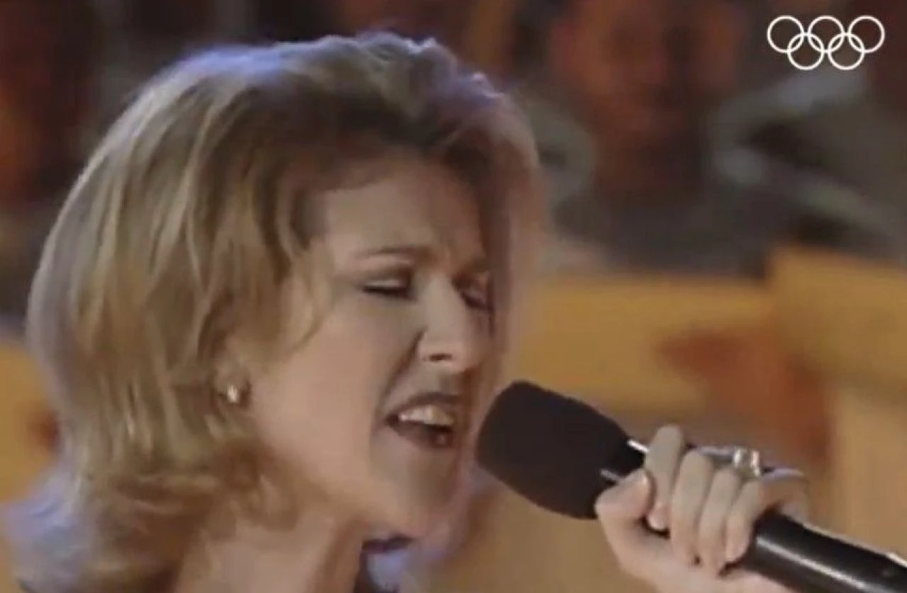 Katı Kişi Sendromuna yakalanan Celine Dion yıllar sonra Paris Olimpiyat Oyunları için sahneye çıktı - 2. Resim
