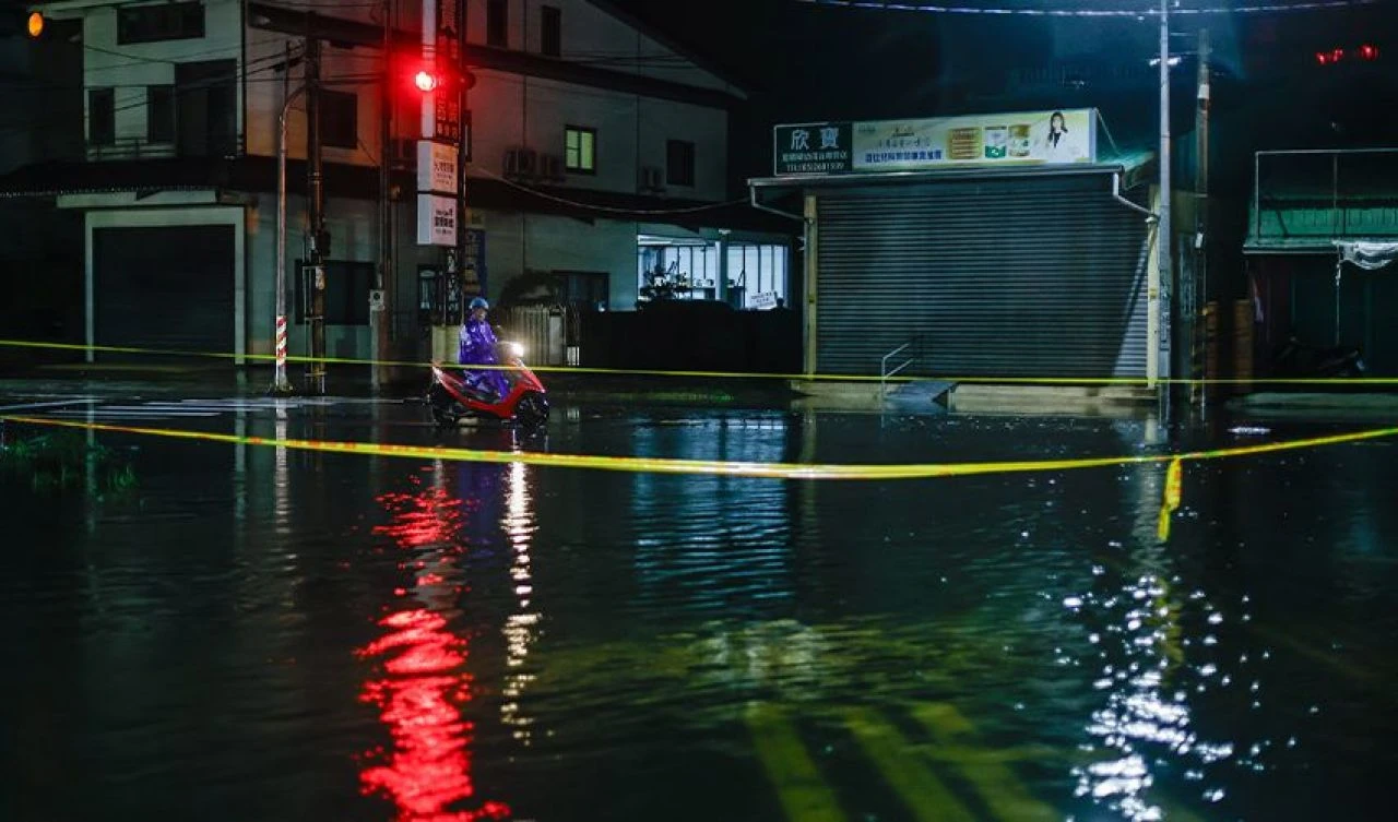 Tayvan ve Filipinler'i vuran Gaemi Tayfunu'nda bilanço ağırlaşıyor