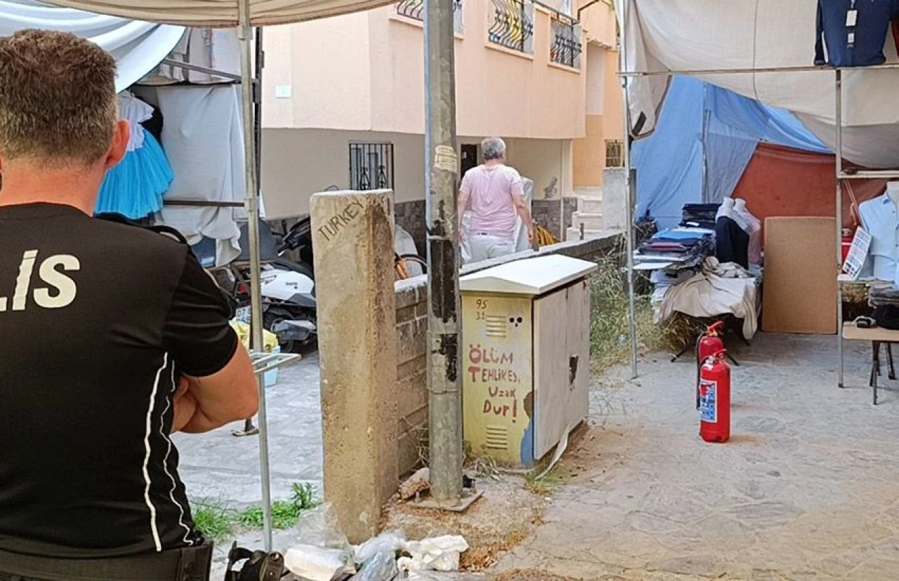 Antalya'da vatandaş klimalara yüklendi, elektrik hatlarında yangın çıktı - 2. Resim