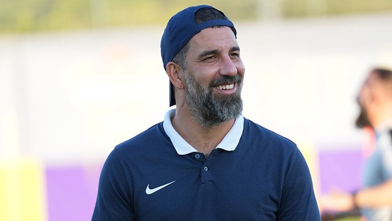 Arda Turan, Jose Mourinho'nun gözden çıkardığı Emre Mor'a talip oldu! 