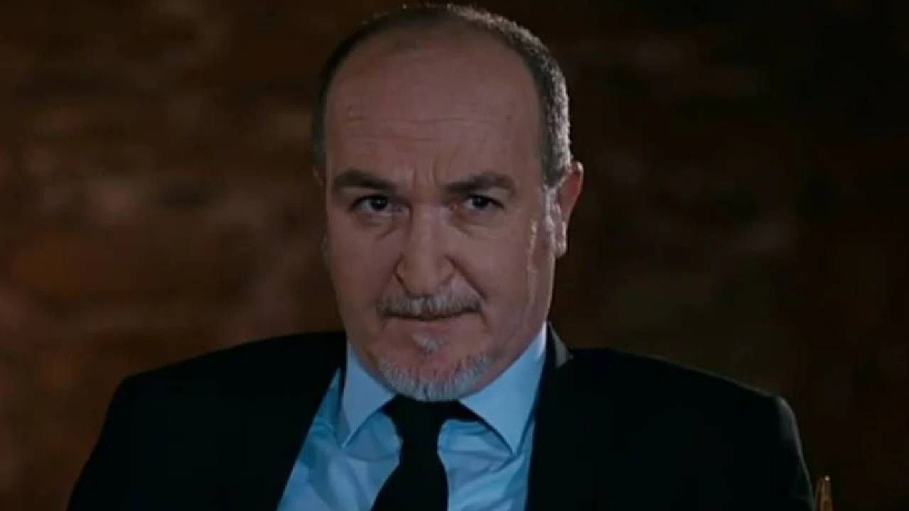 Breaking Bad dizisinde Walter White'ı seslendiren Aykut Uğur Taşdemir 58 yaşında hayatını kaybetti