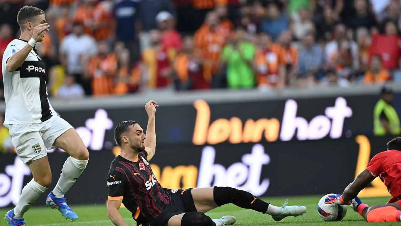 Galatasaray'dan kötü prova: Parma'ya 2-0 mağlup oldu - 2. Resim