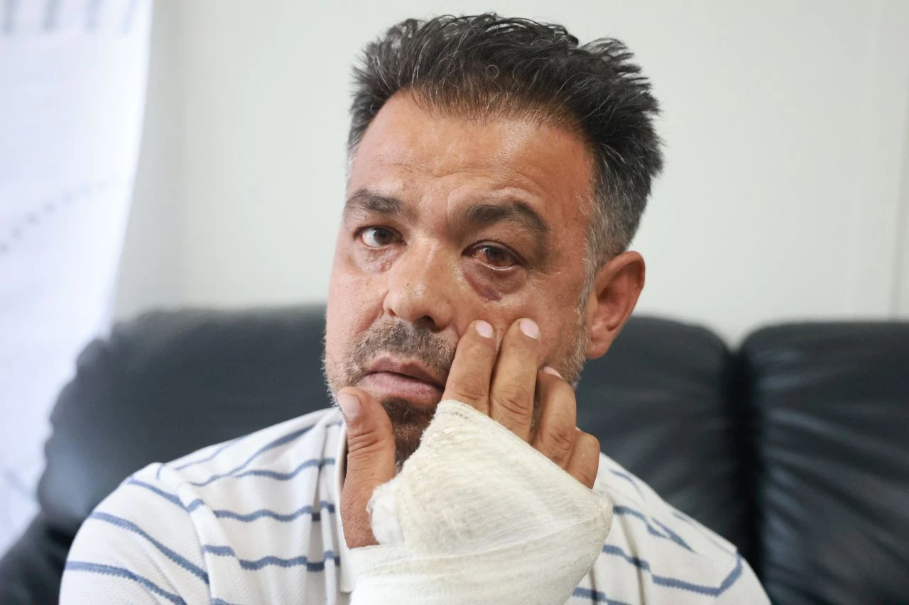 Halef ve selef muhtarlar arasındaki kavga! Kafası yarıldı, kolu kırıldı: "Anneme tükürmüşler" - 1. Resim