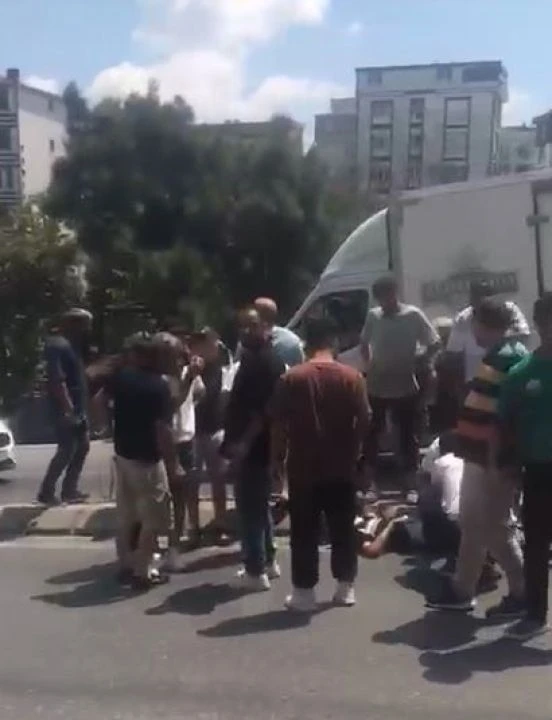 Haraca bağlamak istedikleri oto tamirhaneye kurşun yağdırdılar! Saldırı anı ve tehdit mesajları ortaya çıktı: Her gün bir cenaze çıkartacağız - 1. Resim