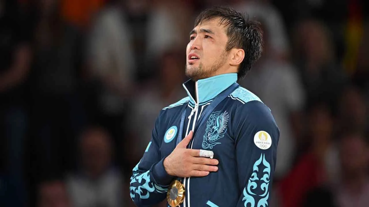 Kazakistan tarihinde ilk! Altın madalya kazandı - 1. Resim