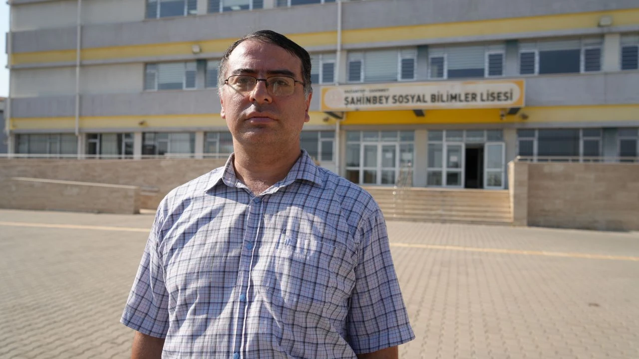 Masal kitabı hayatını değiştirdi! Tam 68 dil biliyor: "1 ayda 1 dil öğreniyorum"