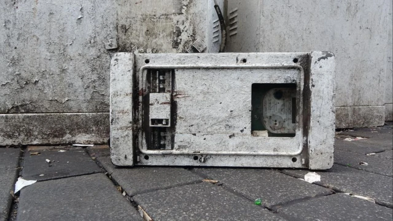 Taksim’de büyük tehlike: Yetkililer olay yerinde! 'İkinci İzmir vakası yaşamak istemiyoruz' - 1. Resim