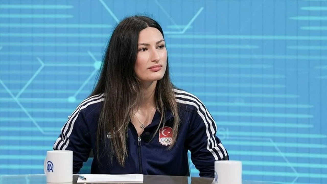 2024 Paris Olimpiyatları'nda son 16'da elenen milli eskrimci Nisanur Erbil 2003 yılında doğdu