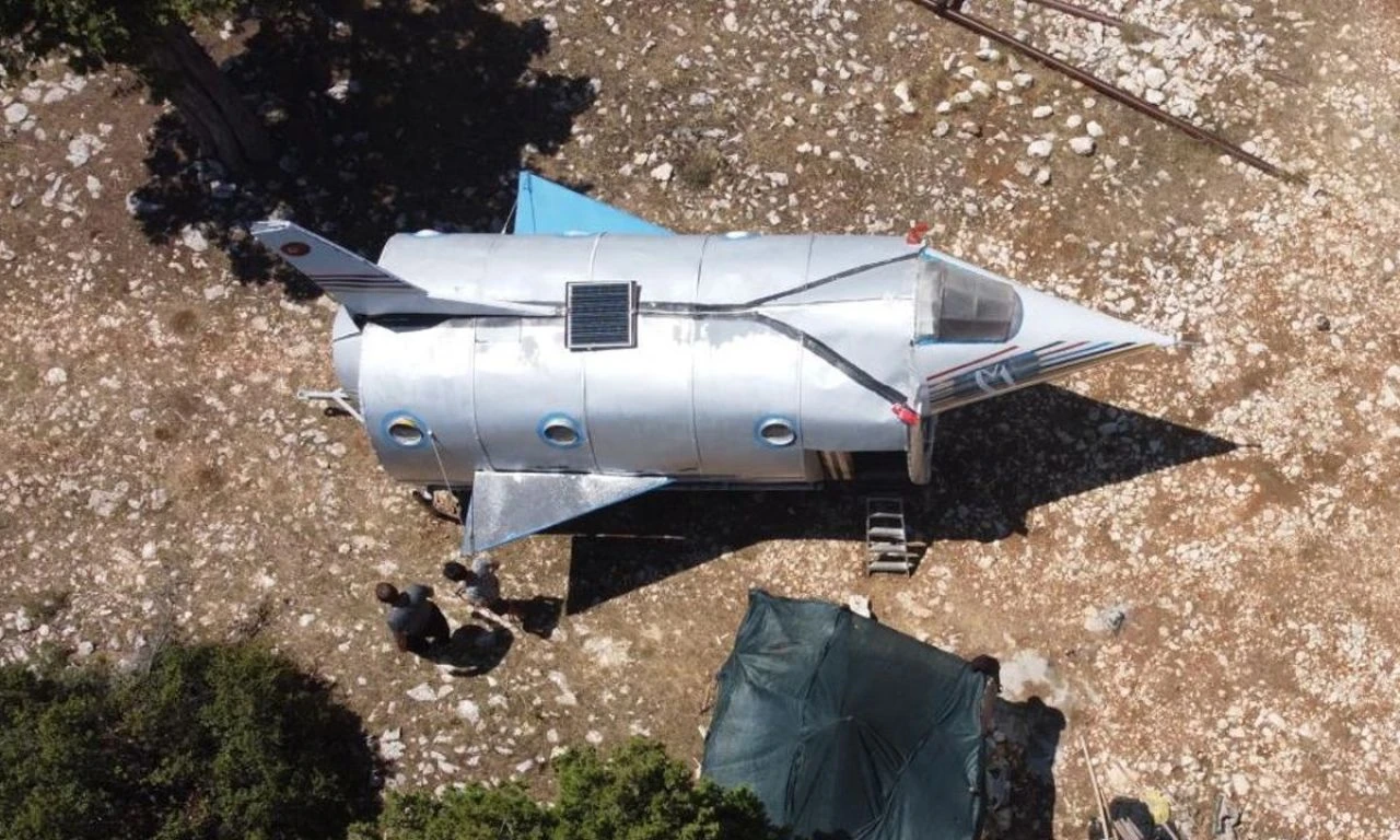 F-16'dan esinlendi, ilginç bir yapı ortaya çıktı: Binlerce TL teklif ettiler