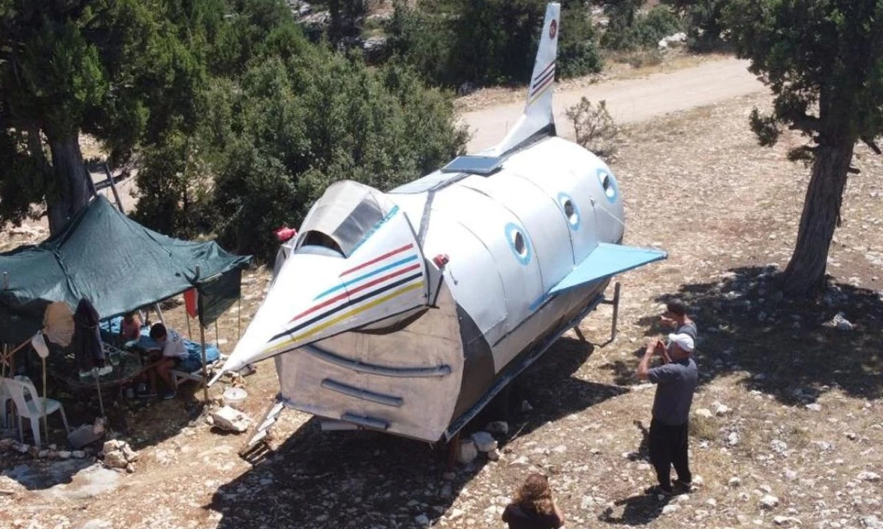 F-16'dan esinlendi, ilginç bir yapı ortaya çıktı: Binlerce TL teklif ettiler