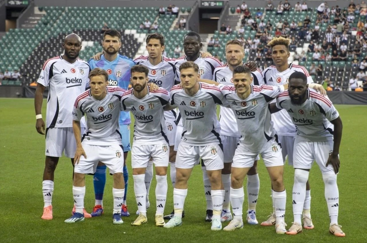 Galatasaray Beşiktaş Süper Kupa finalinin biletleri yarın satışa çıkıyor! Bilet fiyatları belli oldu - 2. Resim