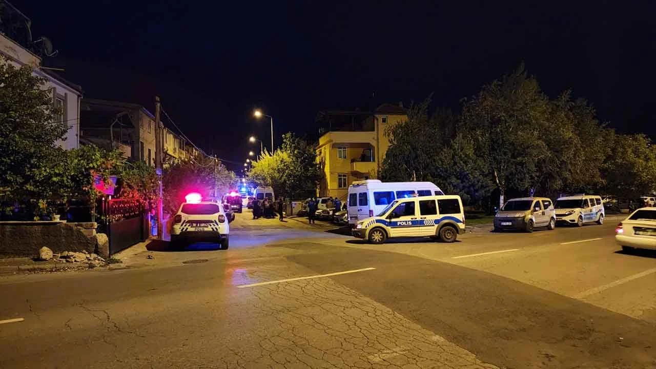Kayseri'de korku dolu anlar! Tabancayla etrafa rastgele ateş açtı, polis harekete geçti - 1. Resim