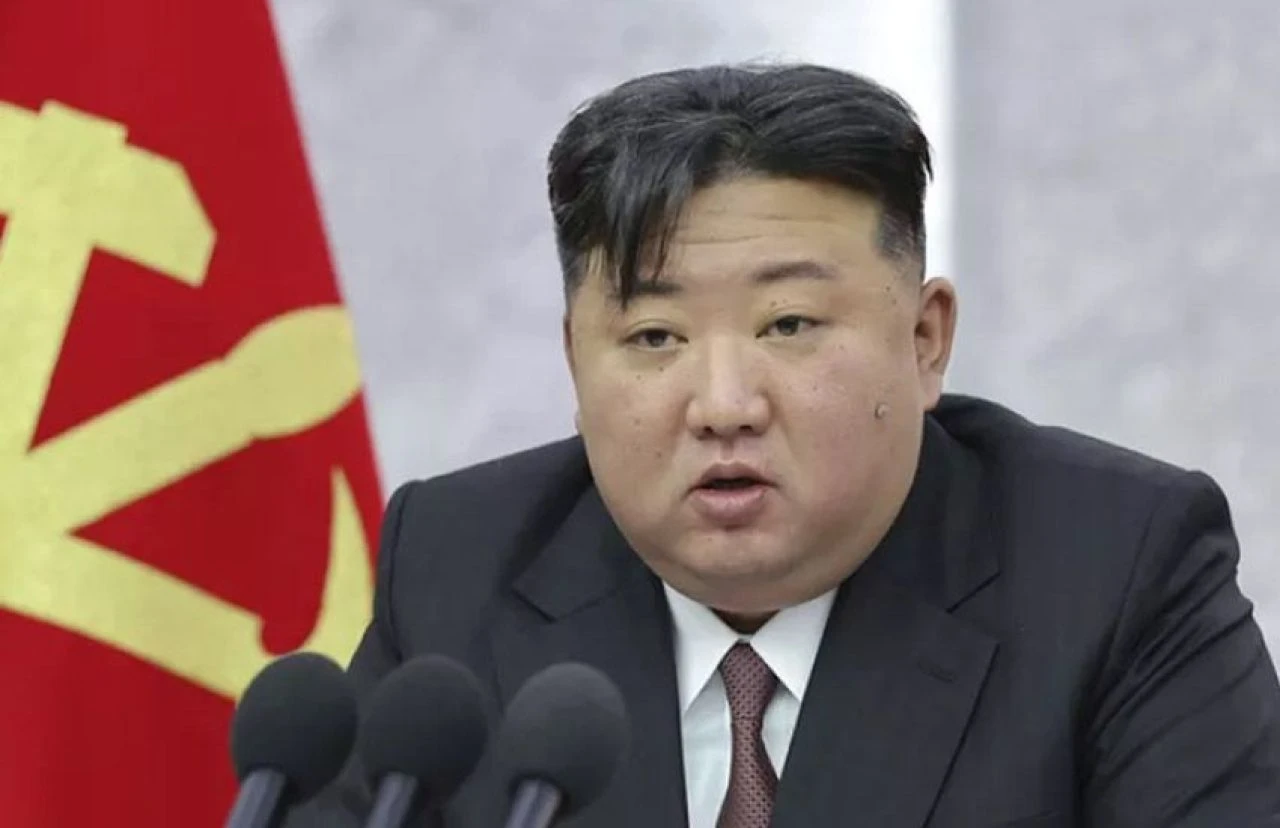 Kuzey Koreli yetkililer Kim Jong-un için yurt dışında ilaç arıyor - 1. Resim