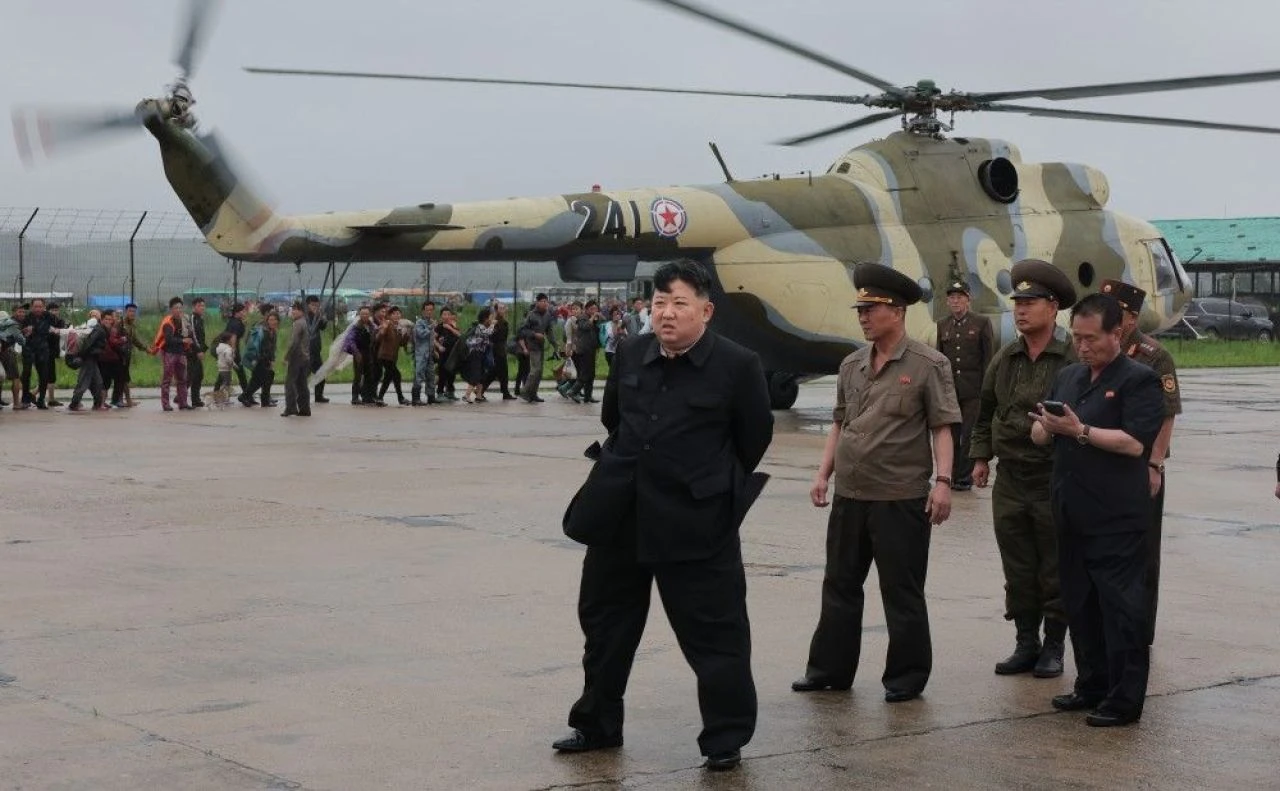 Kuzey Kore'yi sel aldı, binlerce kişi yerinden oldu! Kim Jong-un açtı ağzını yumdu gözünü