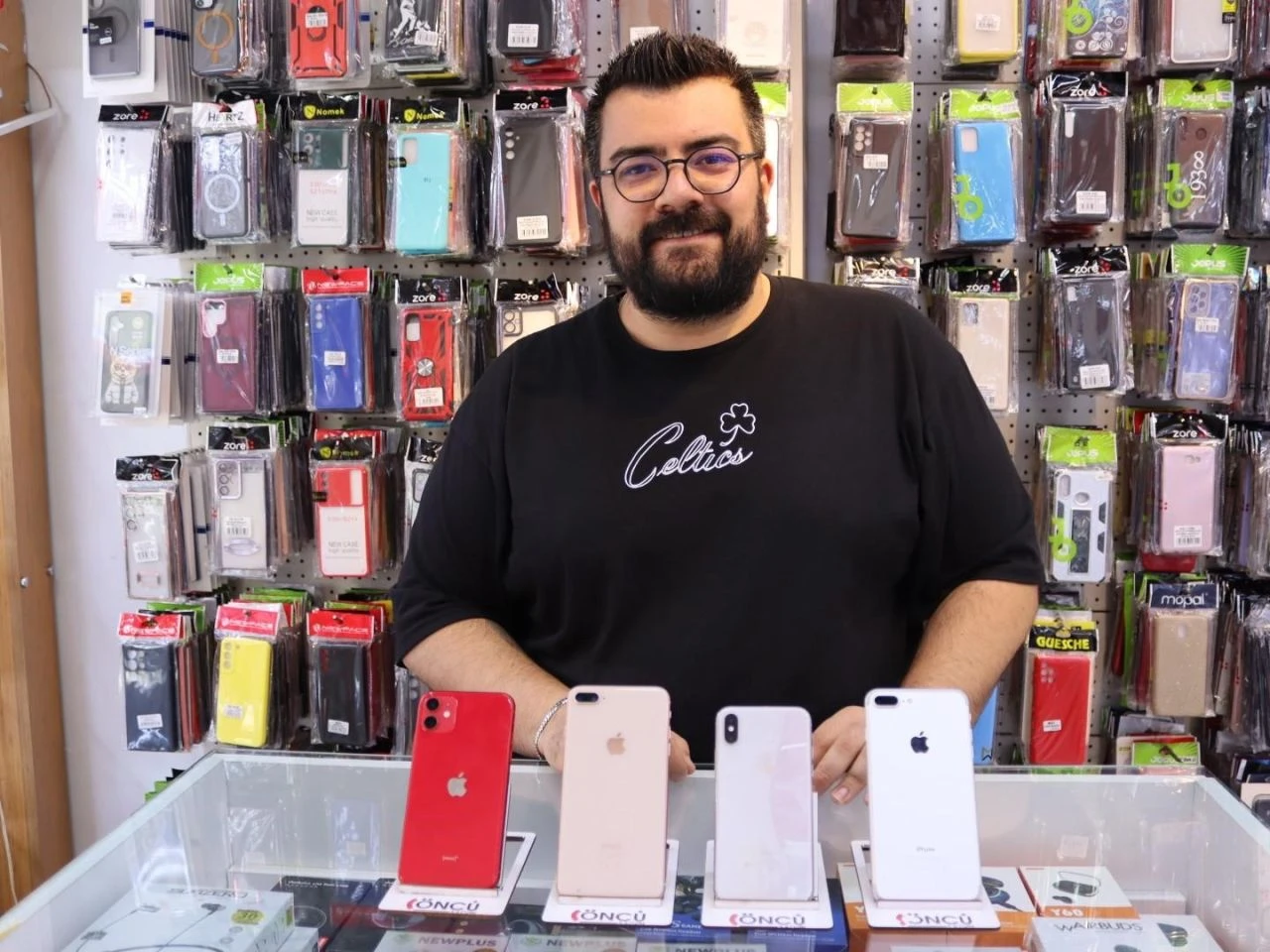 Taksit ile telefon alma kalktı, vatandaşlar ikinci ele yöneldi! Uzman isimden ikinci el telefonda 'fatura' uyarısı - 1. Resim