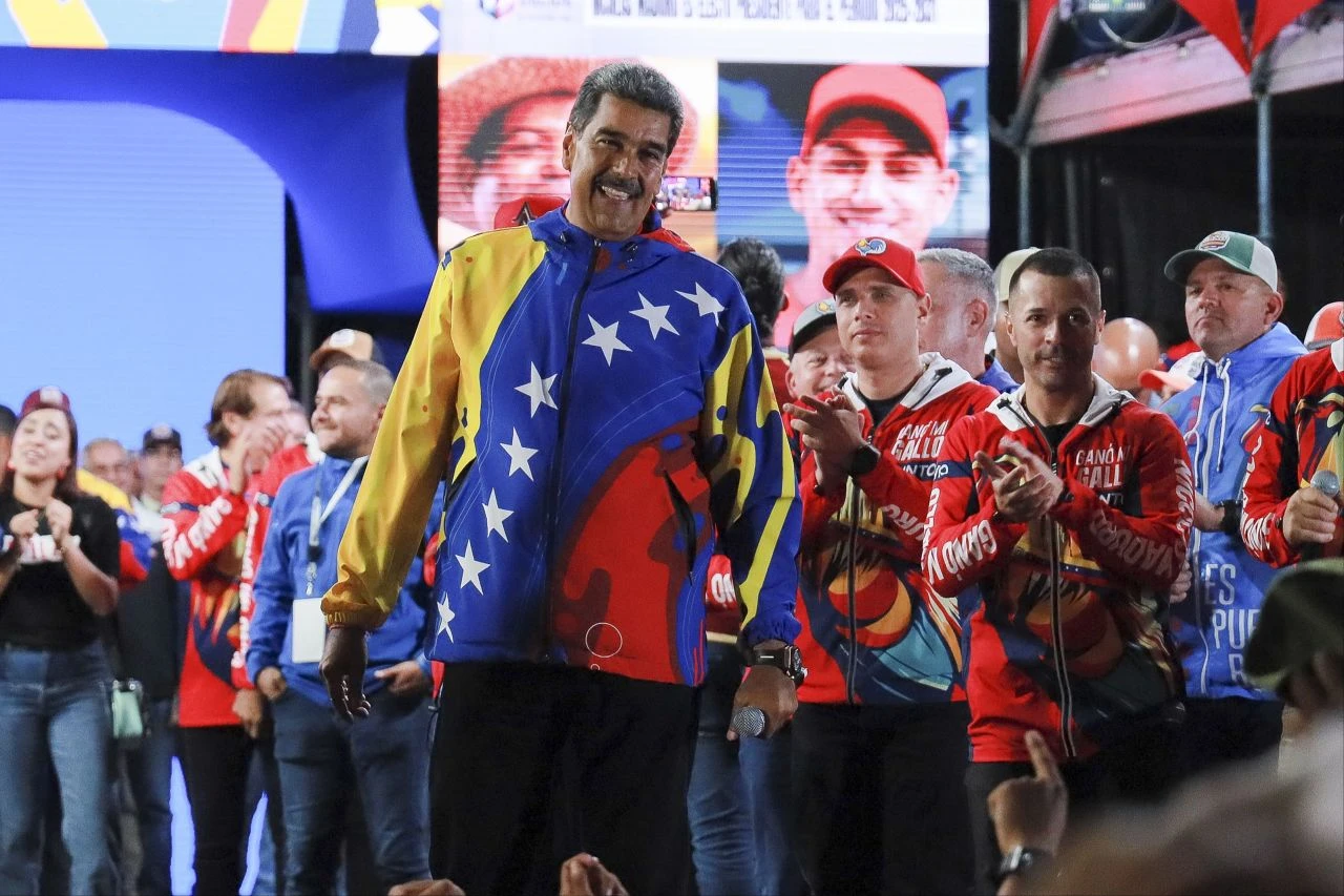 Venezuela'da Nicolas Maduro zaferini açıkladı! Muhalefet reddetti - 1. Resim