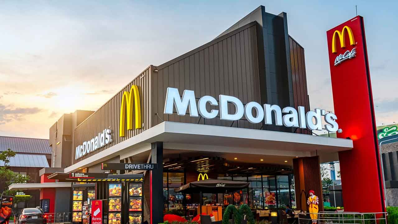 2020&#039;den bu yana ilk: Boykot sonrası McDonald&#039;s satışları çakıldı