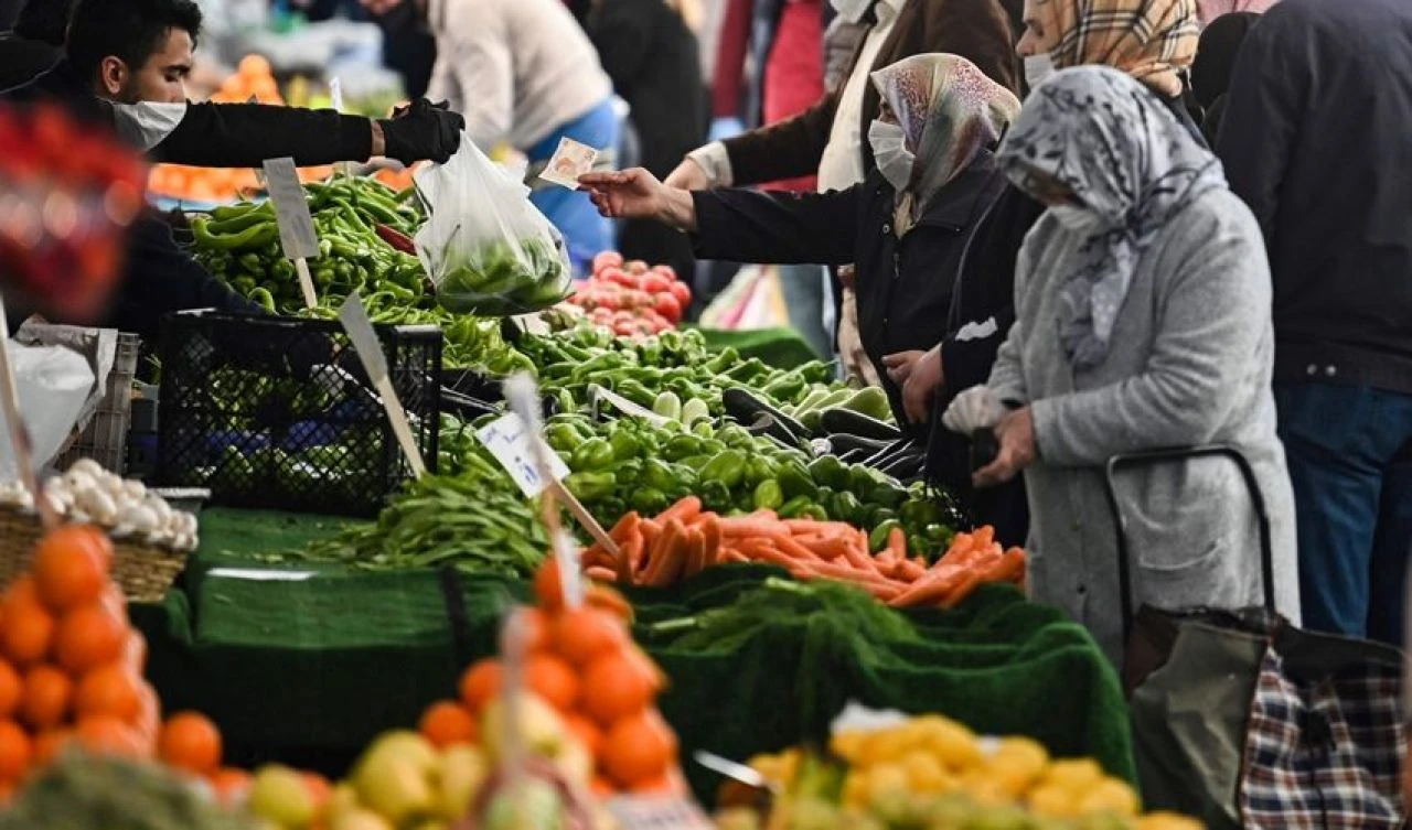 Asgari ücret makası 2 bin 232 TL! Açlık sınırı arttı: Enflasyon gıdada yeniden yükselişe geçti - 1. Resim