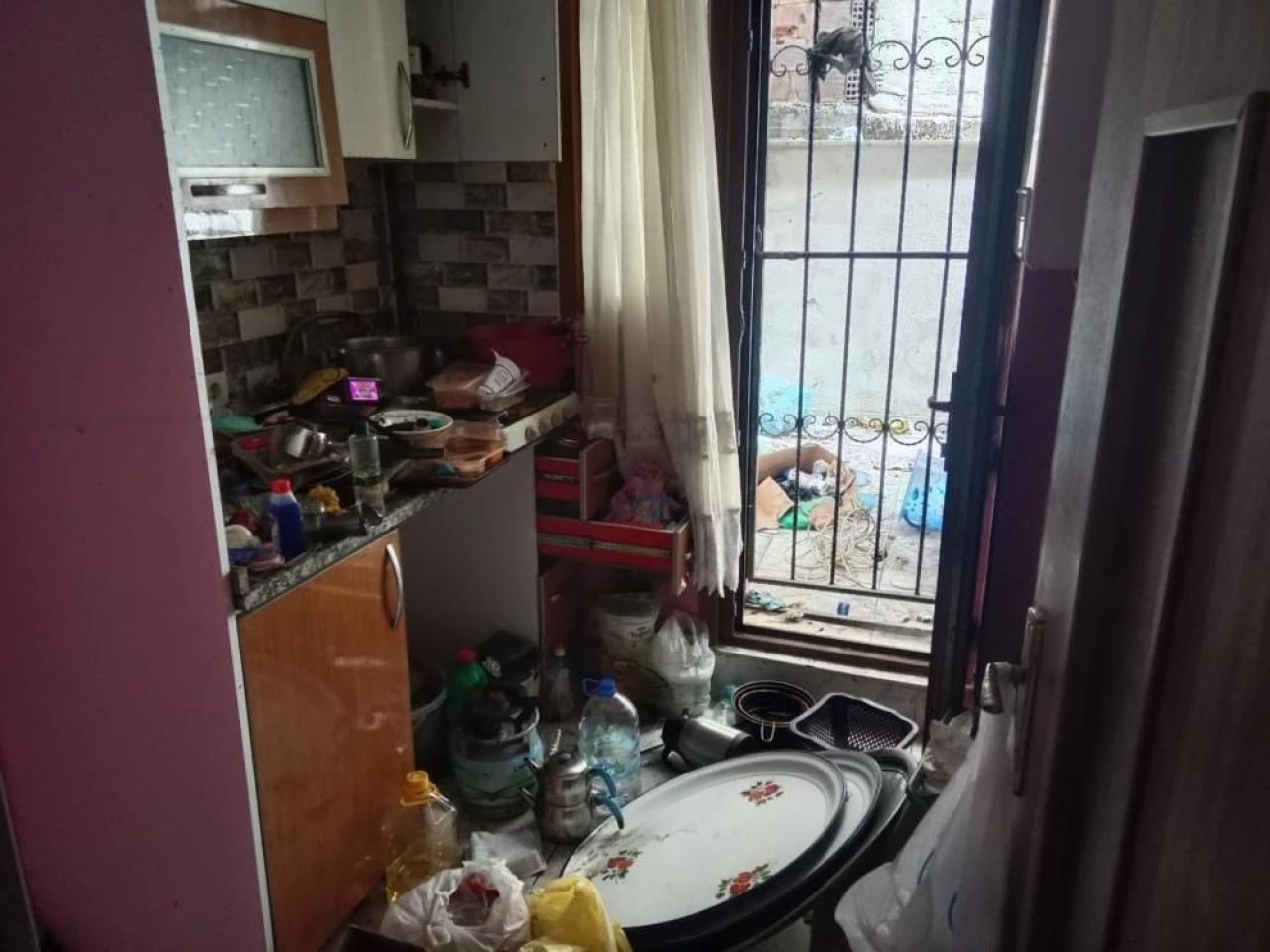 Ceset var zannettiler, ekipler alarma geçti! Eve girince şok oldular - 1. Resim