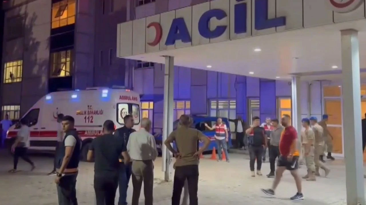 Elazığ'da düğünde bıçaklı kavga! Yaralılar var - 2. Resim