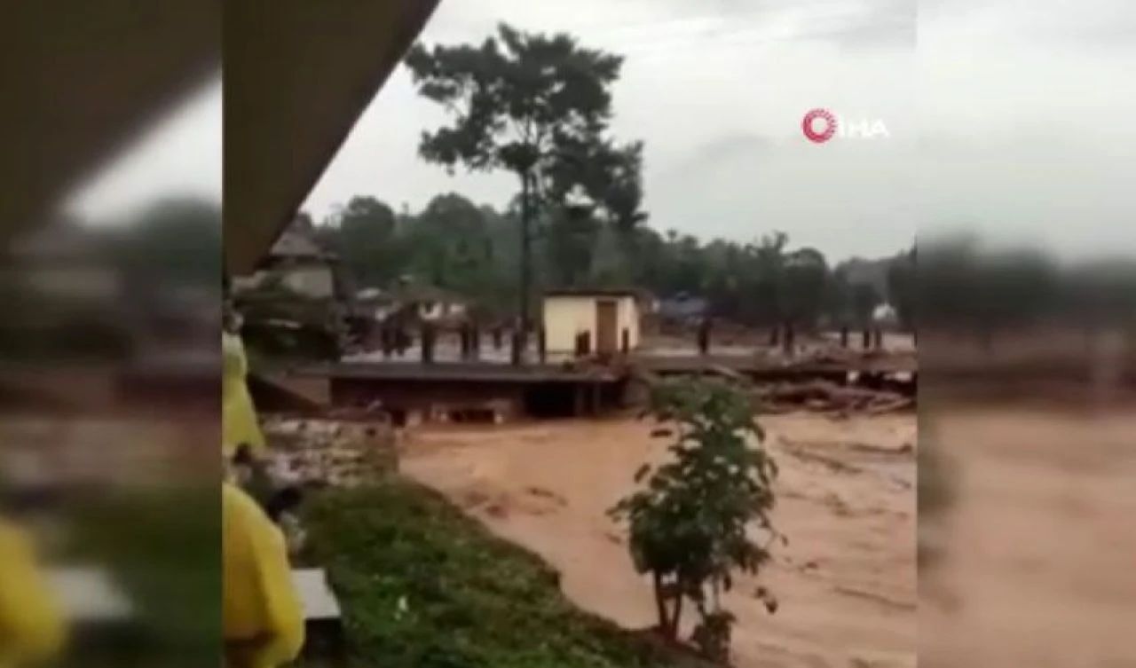 Şiddetli yağışlar sel ve heyelanı da beraberinde getirdi! Hindistan'da en az 36 kişi öldü - 3. Resim