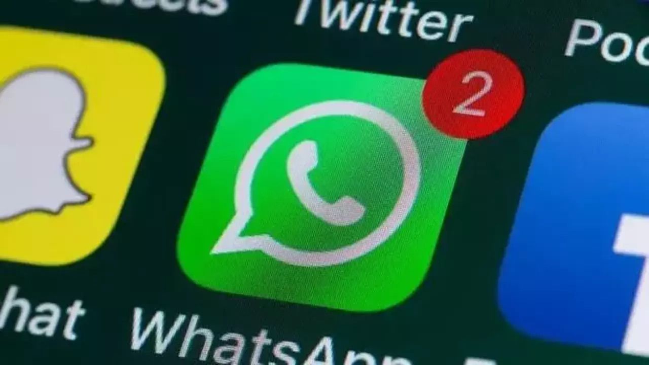 WhatsApp&#039;a &#039;beğen&#039; özelliği! Mesajlara hızlı kalp atma dönemi başlıyor