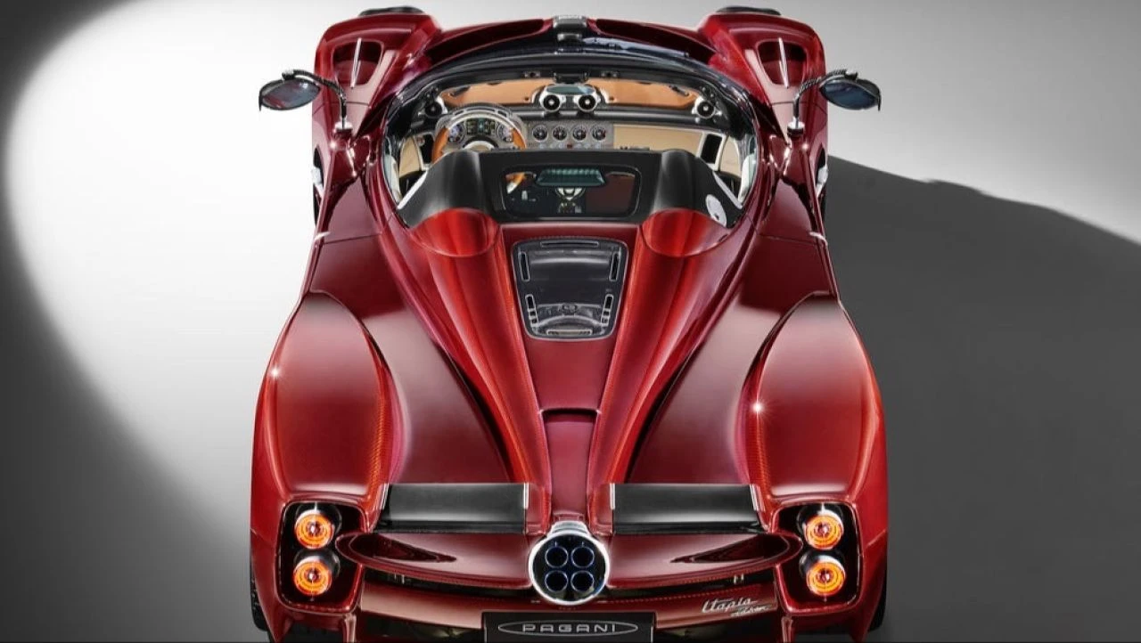 112 milyon TL'lik otomobil: Pagani Utopia Roadster tanıtıldı! Parası olan bile alamayabilir - 2. Resim